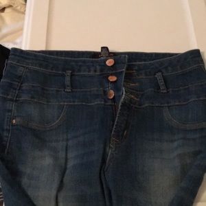 High waisted jeans